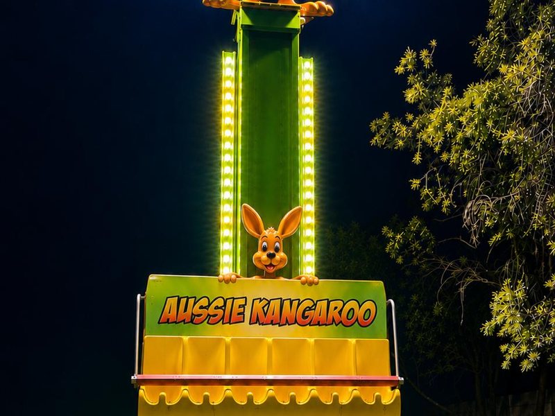Aussie Kangaroo mini drop tower