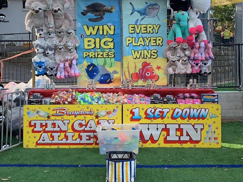 Braydon's Tin Can Alley sideshow game