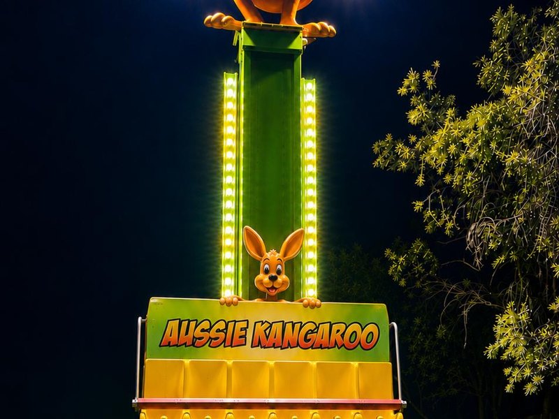 Aussie Kangaroo mini drop tower, a family attraction